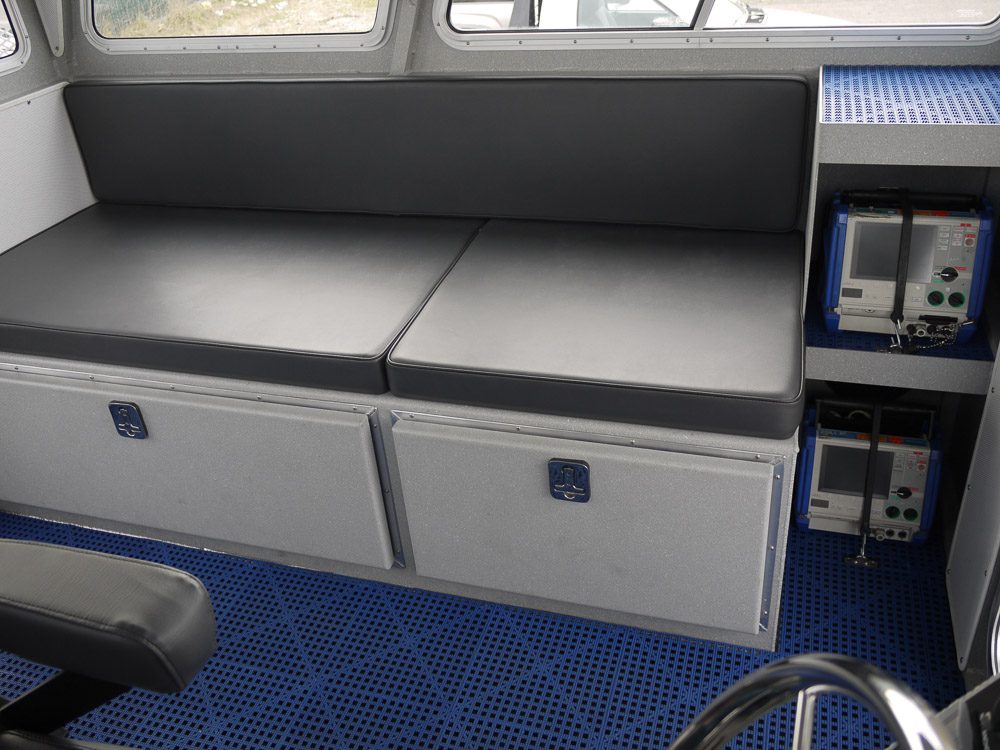 キノシアンフィッシングカタマランボート、ランディングクラフト - Fishing Boat Aluminum のレビューと価格