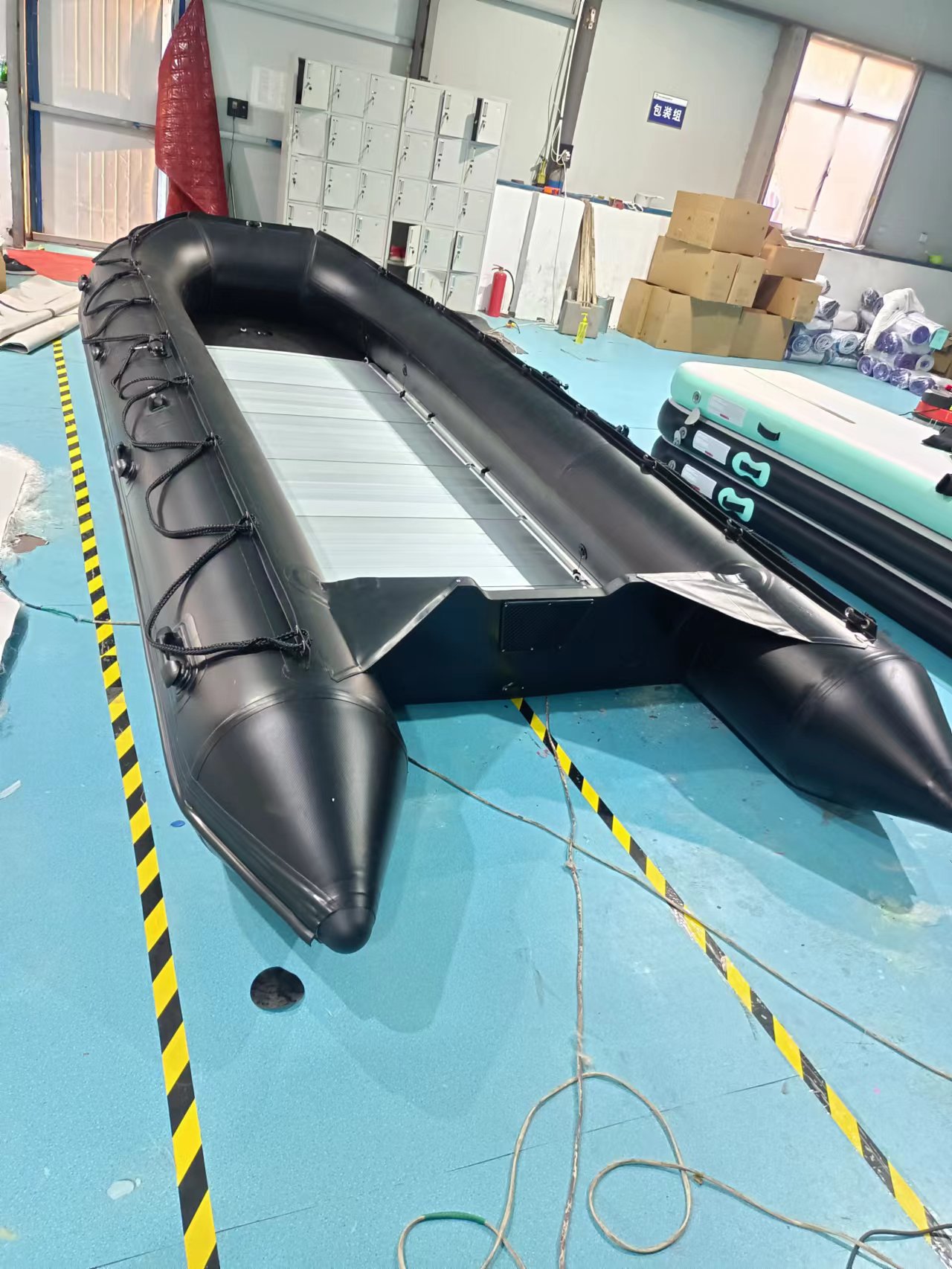 アルミフロア付きインフレータブル0.9mm PVCボート、ウ - Fishing Boat Aluminum のレビューと価格