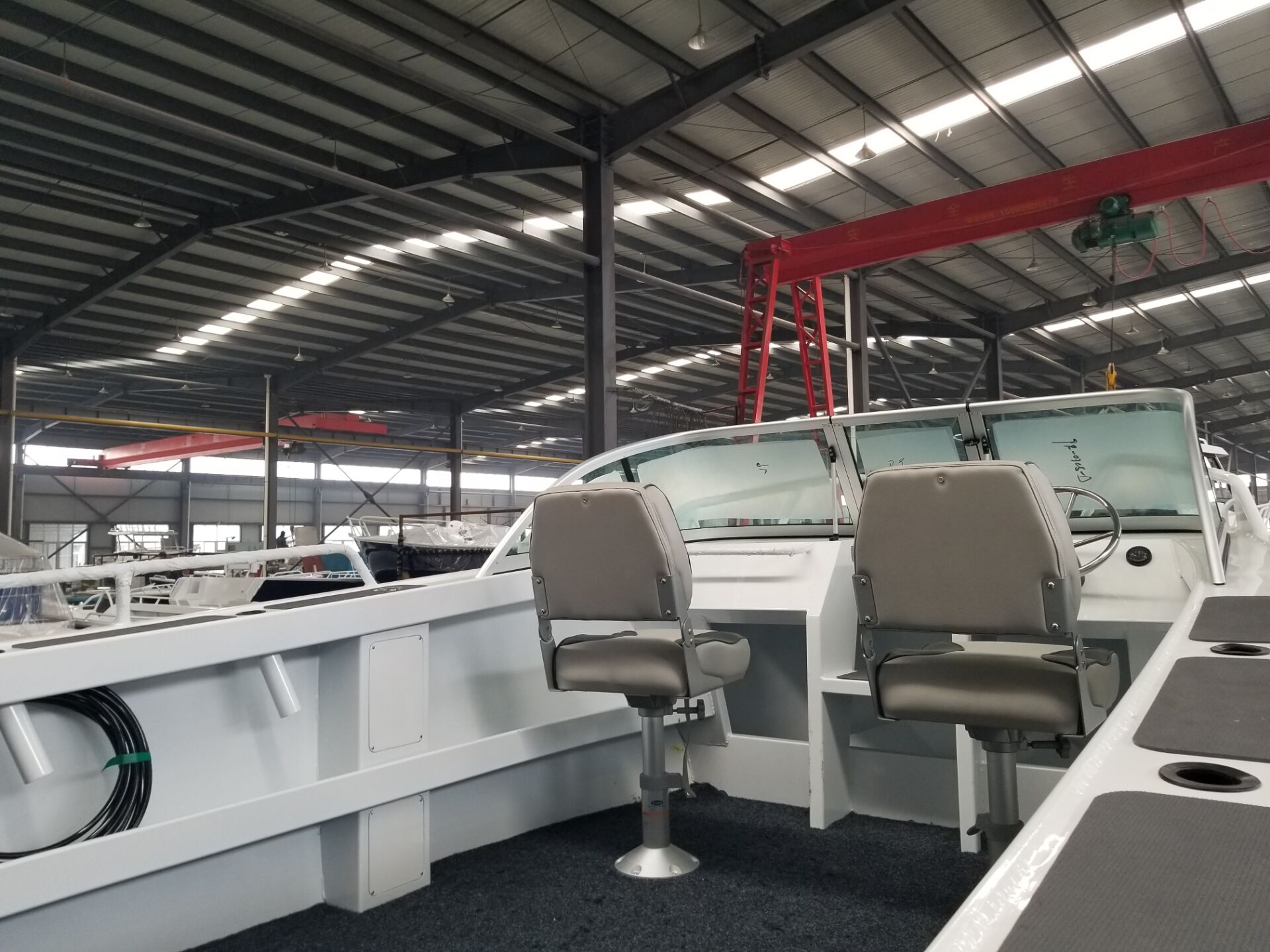 5.5mアルミ製釣り船 全溶接アルミボート - Fishing Boat Aluminum のレビューと価格